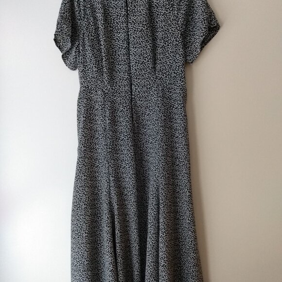 Handmade Dress Ditsy Floral 36.5"B 31"W Black White Mennonite - Picture 9 of 12